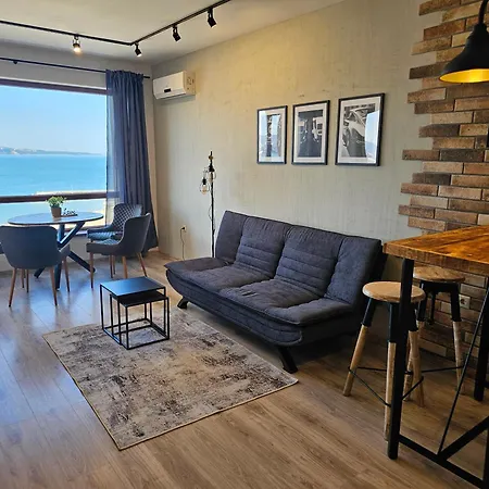 Comfy Flat Sea View & Wi-fi 아파트 바르나