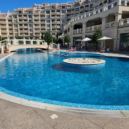 דירה Comfy Flat Sea View & Wi-fi וארנה