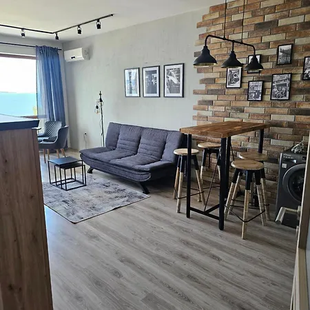 דירה Comfy Flat Sea View & Wi-fi *