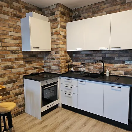 아파트 Comfy Flat Sea View & Wi-fi