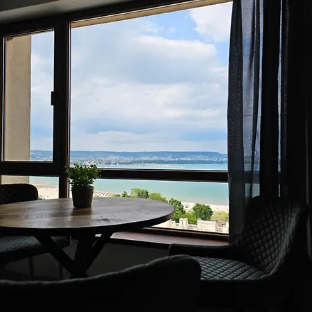 דירה Comfy Flat Sea View & Wi-fi *