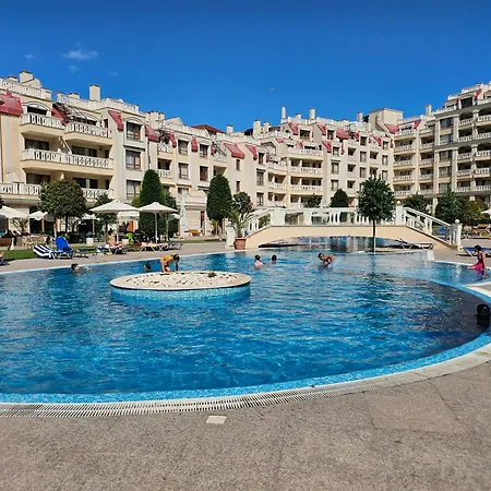 Sea View 1br Across The Daire *