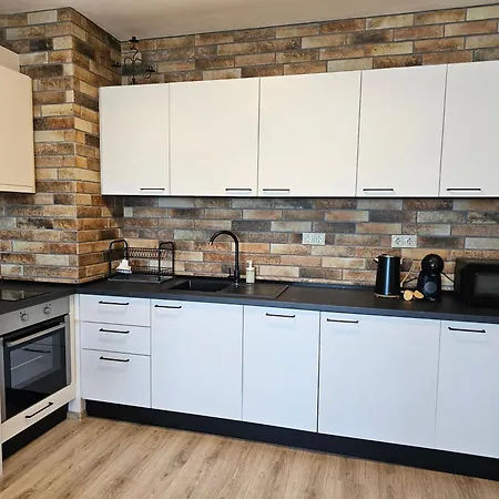 Comfy Flat Sea View & Wi-fi * וארנה