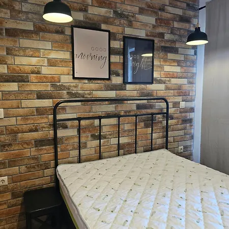 דירה Comfy Flat Sea View & Wi-fi וארנה