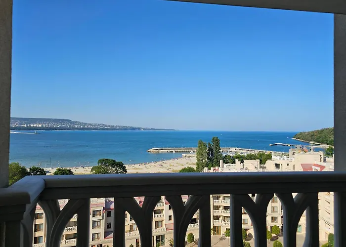 Comfy Flat Sea View & Wi-fi Daire Varna