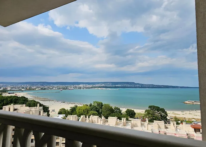 Comfy Flat Sea View & Wi-fi * Varna